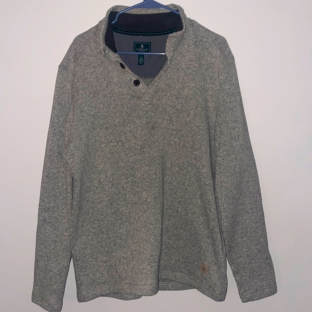 Men’s wool like sweater